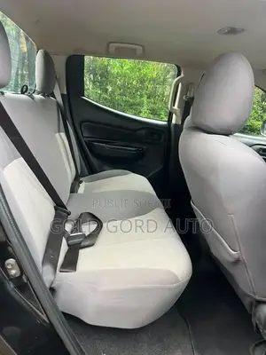 Mitsubishi L200 2022 Noir