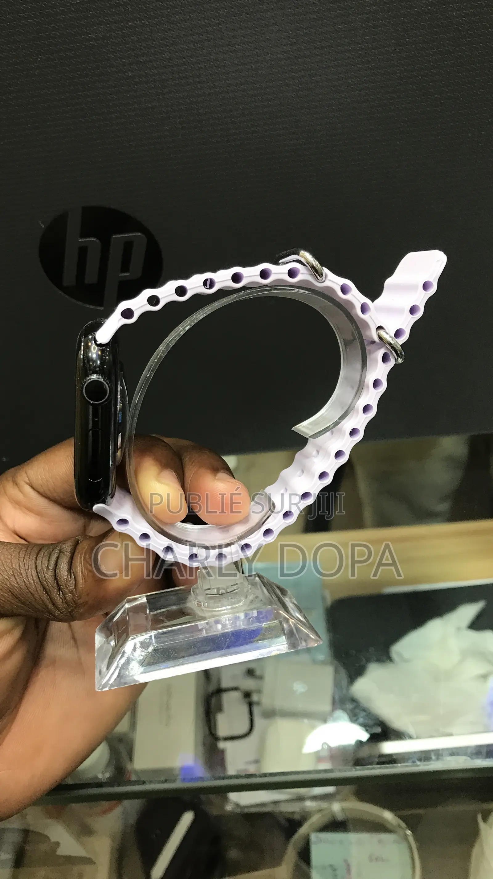 Apple Watch Série 11 46mm Quasi Neuve Noire