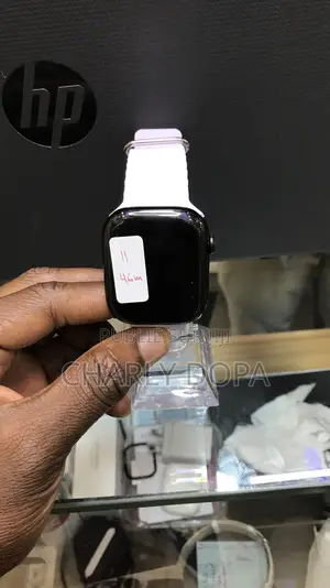 Apple Watch Série 11 46mm Quasi Neuve Noire