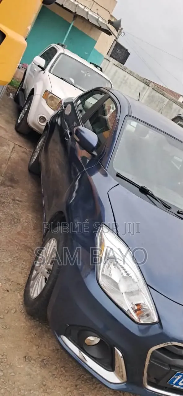 Suzuki Dzire 2022 Bleu