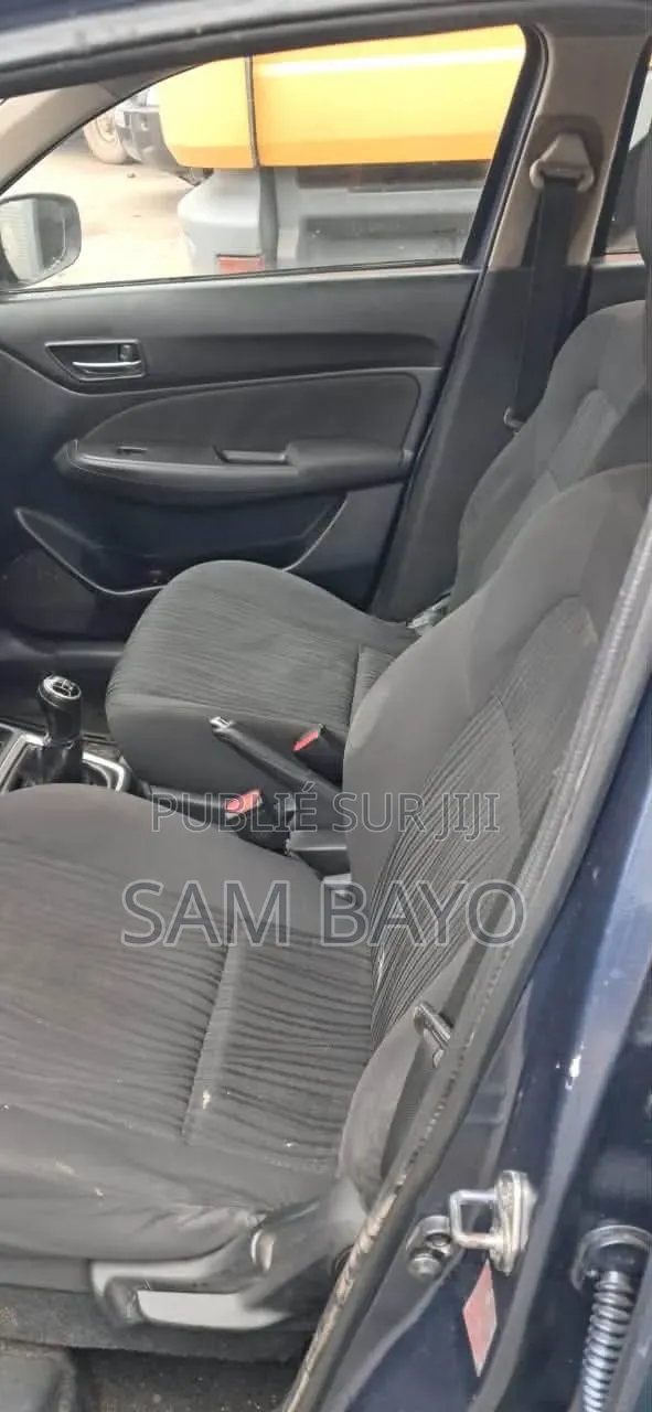 Suzuki Dzire 2022 Bleu