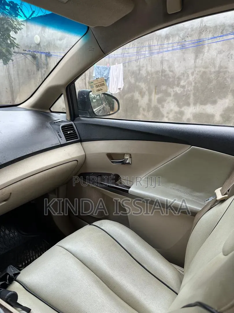 Toyota Venza 2011 Noir