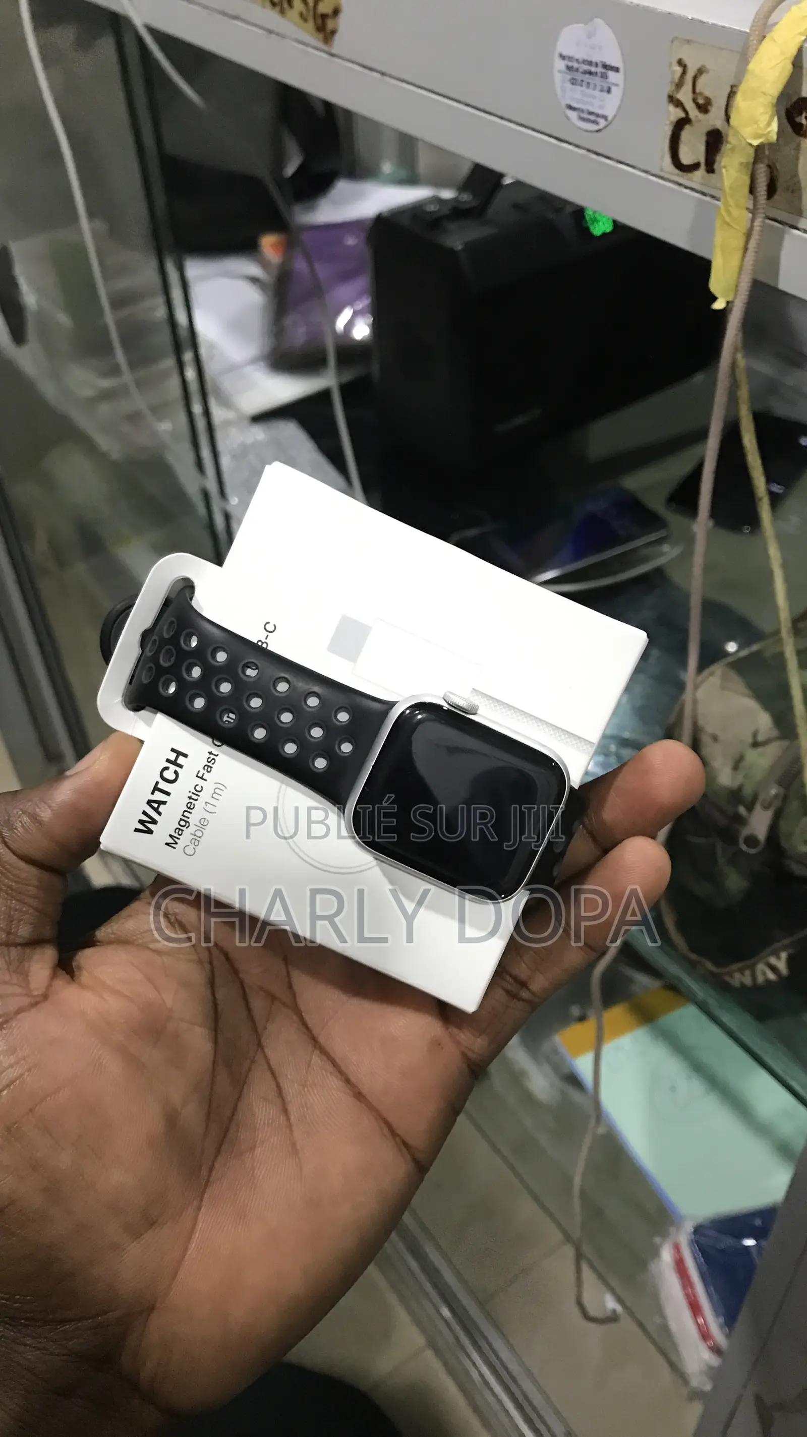 Apple Watch Série Se 1ere Génération Quasi Neuf