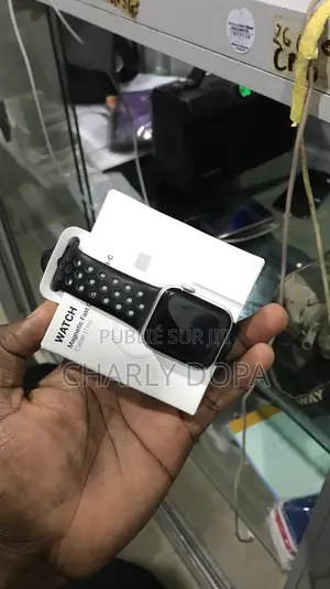 Apple Watch Série Se 1ere Génération Quasi Neuf