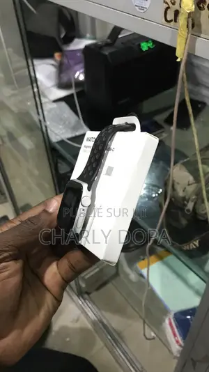 Apple Watch Série Se 1ere Génération Quasi Neuf