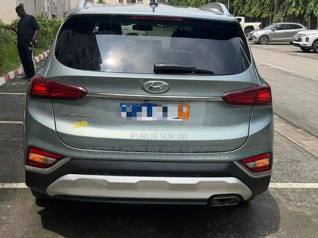 Hyundai Santa Fe 2021 Gris