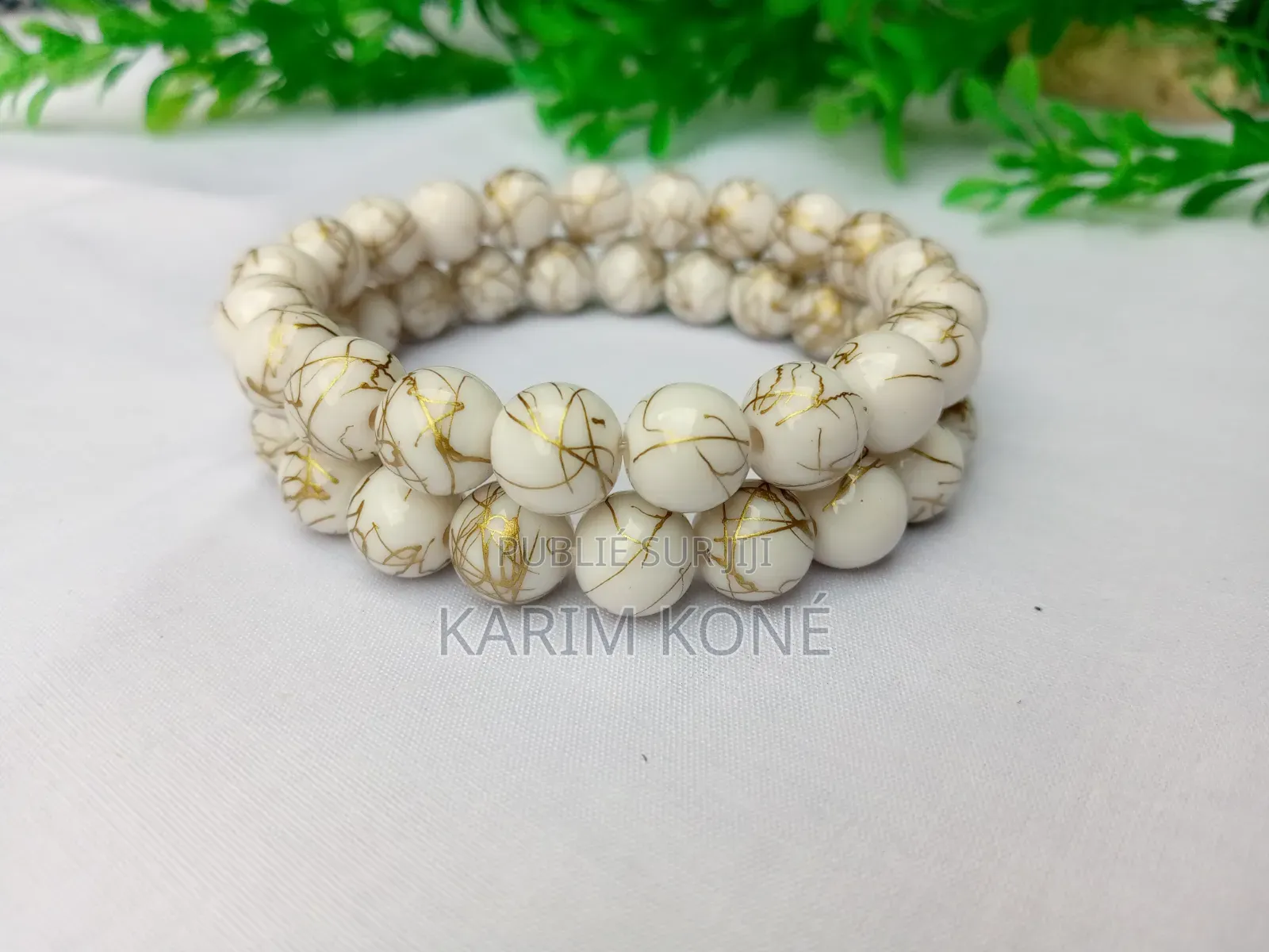 Bracelet Stylé en Perles Disponible