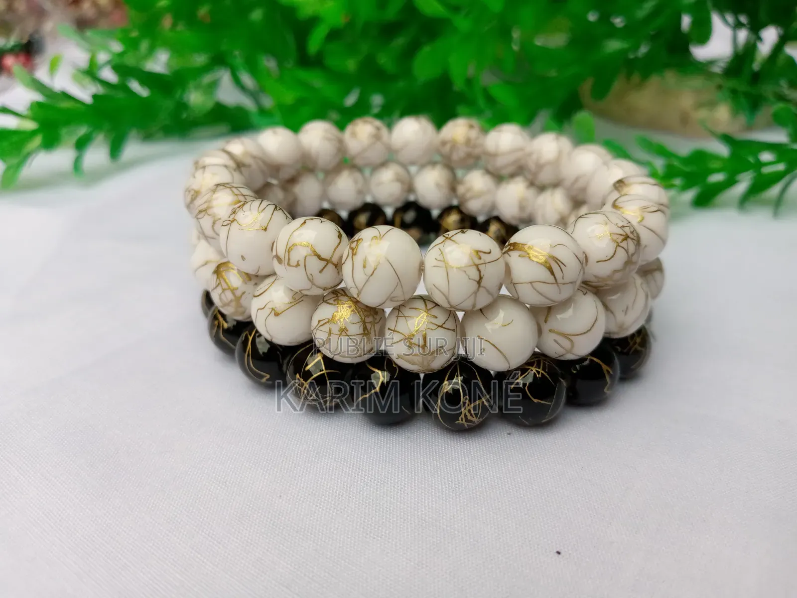 Bracelet Stylé en Perles Disponible