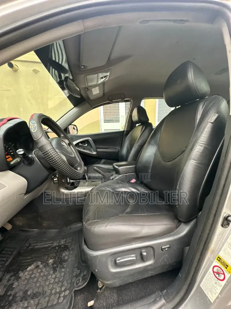 Toyota RAV4 1.8 2007 Gris