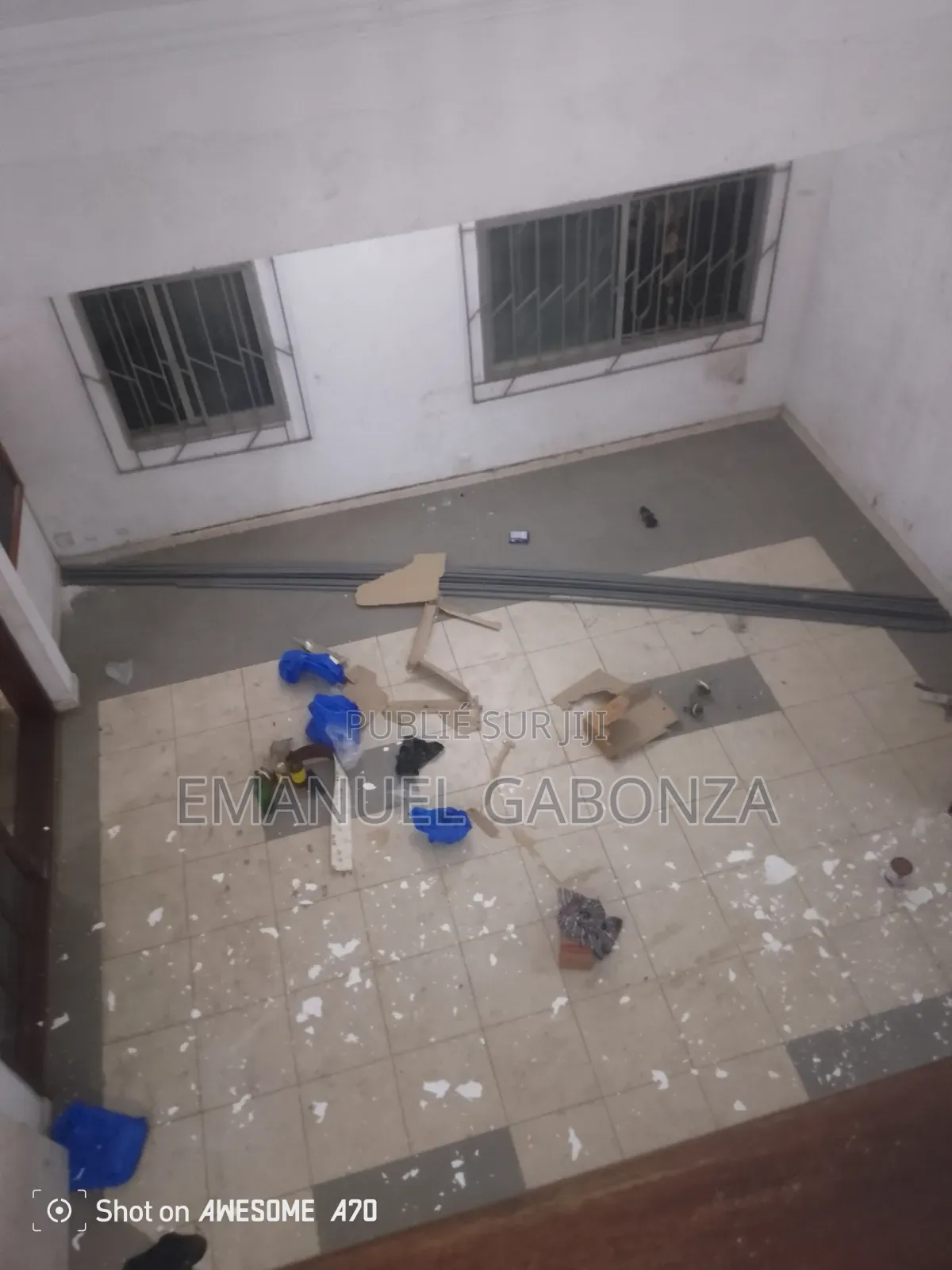 12chbre Villa dans Gabonza, Cocody à Vendre