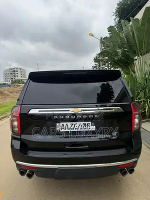Chevrolet Suburban High Country 4WD 2024 Noir