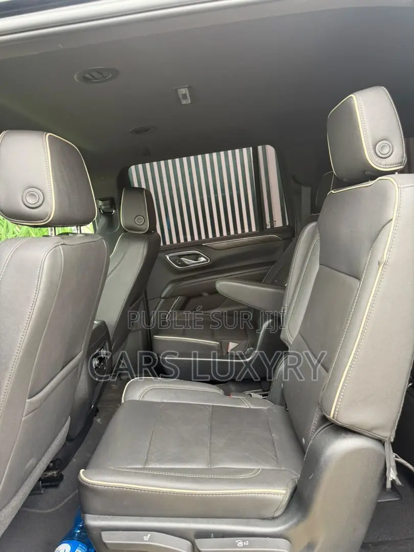 Chevrolet Suburban High Country 4WD 2024 Noir