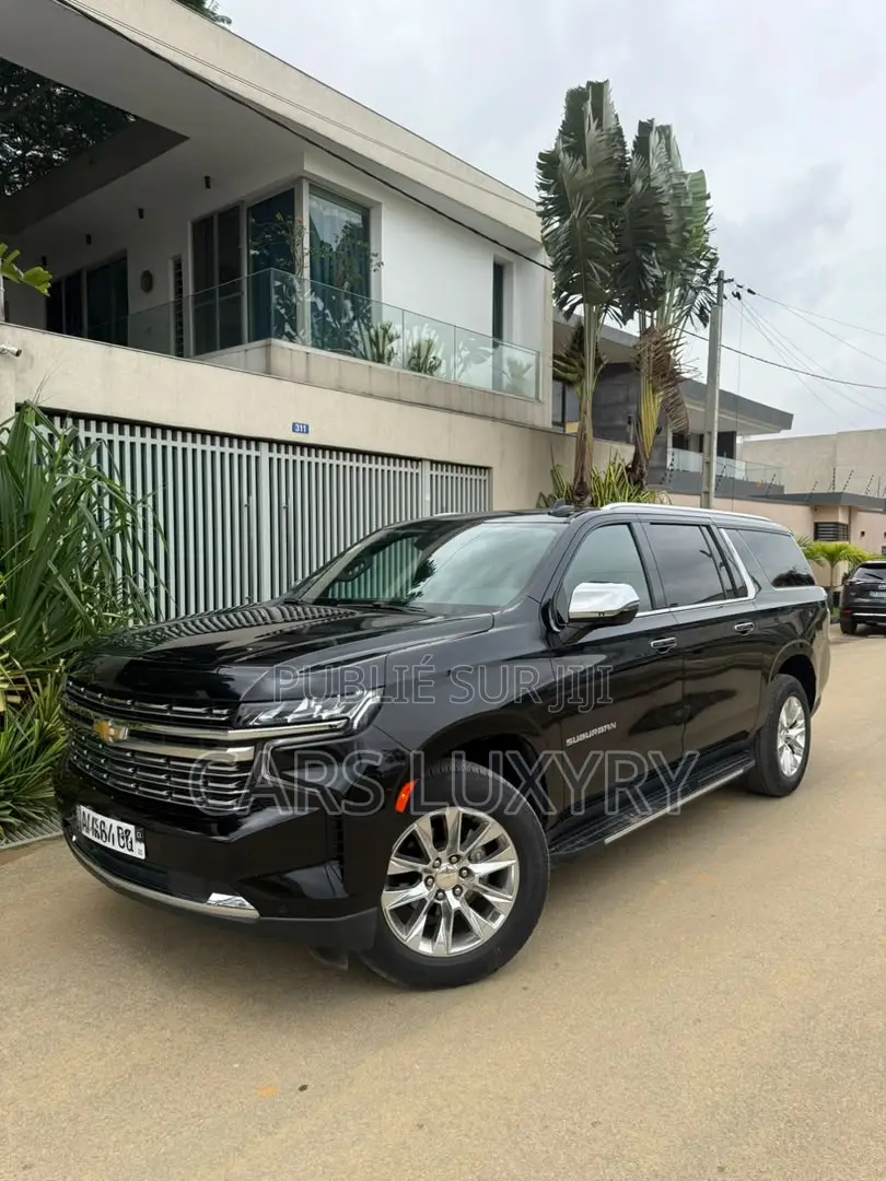 Chevrolet Suburban High Country 4WD 2024 Noir