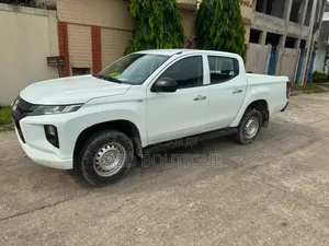 Mitsubishi L200 2021 Blanc