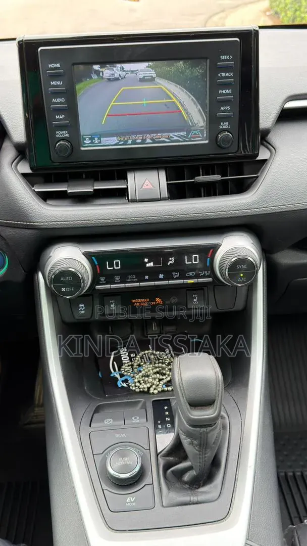 Toyota RAV4 2021 Rouge