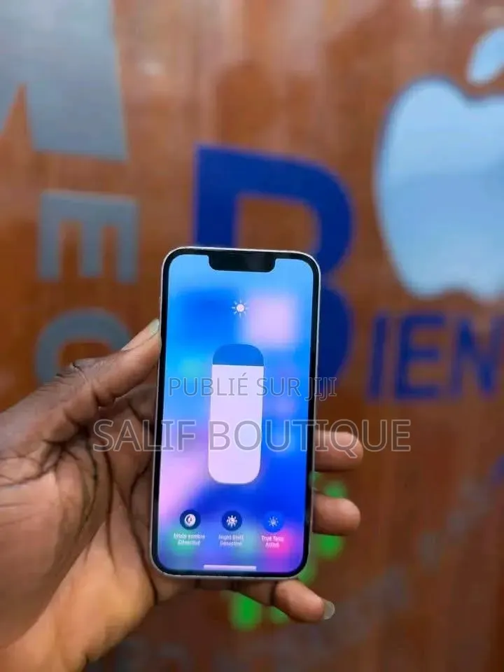 Nouveau Apple iPhone 13 128 GB Blanc