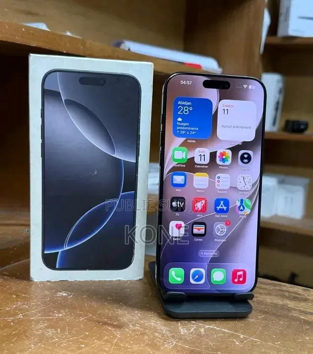 Nouveau Apple iPhone 16 Pro Max 256 GB Bleu
