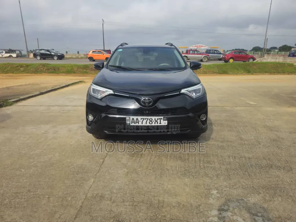 Toyota RAV4 2018 Noir
