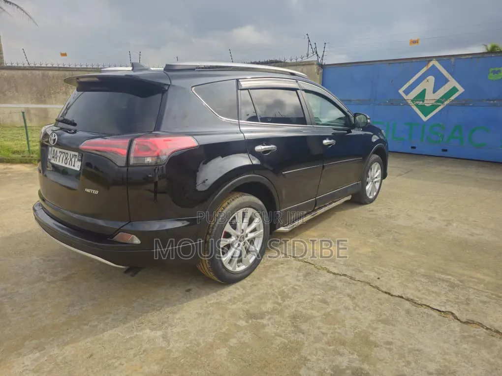 Toyota RAV4 2018 Noir