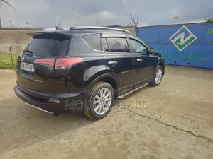 Toyota RAV4 2018 Noir