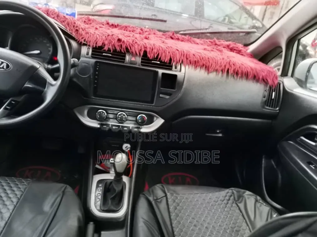 Kia Rio 2015 Gris