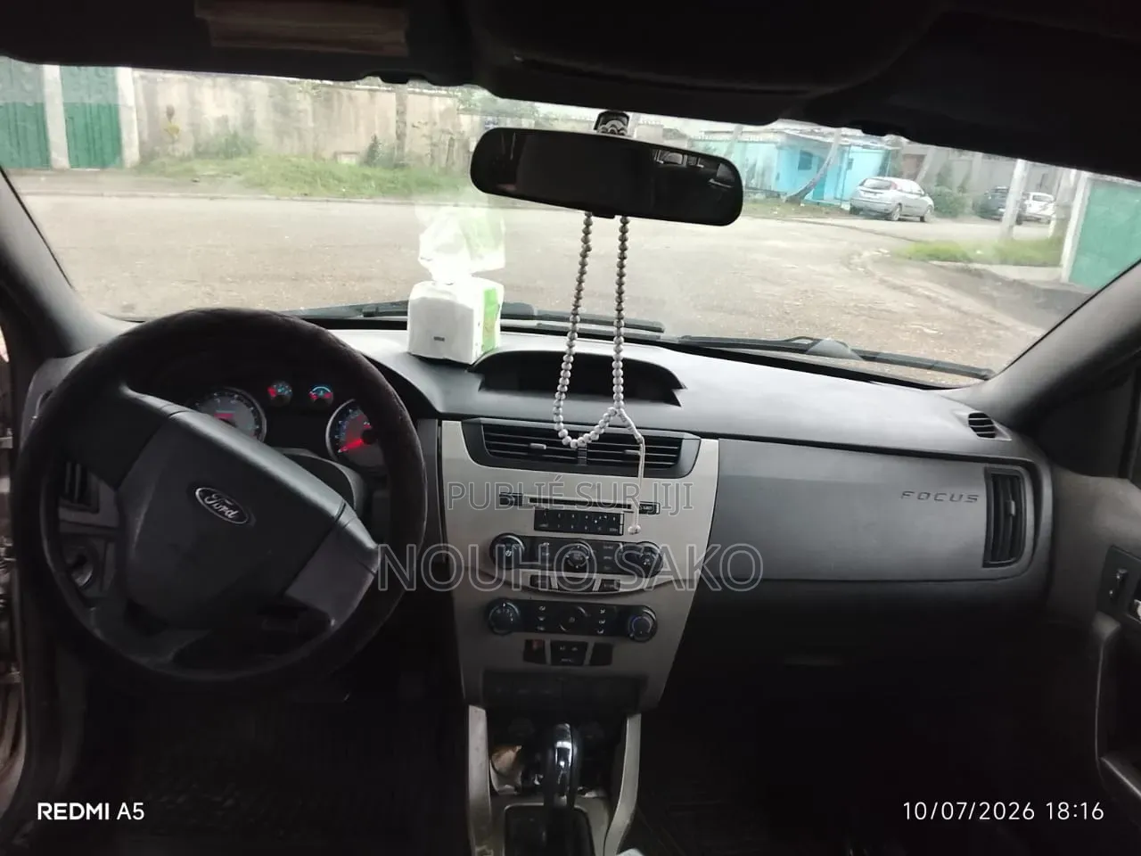 Ford Focus 2011 Beige