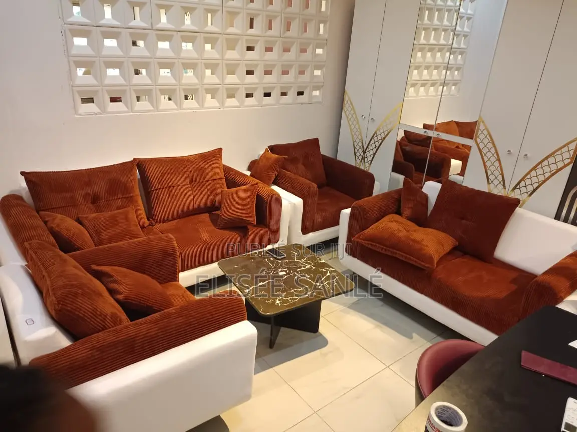 Salon Moderne 3+2+1 – Élégance Confort