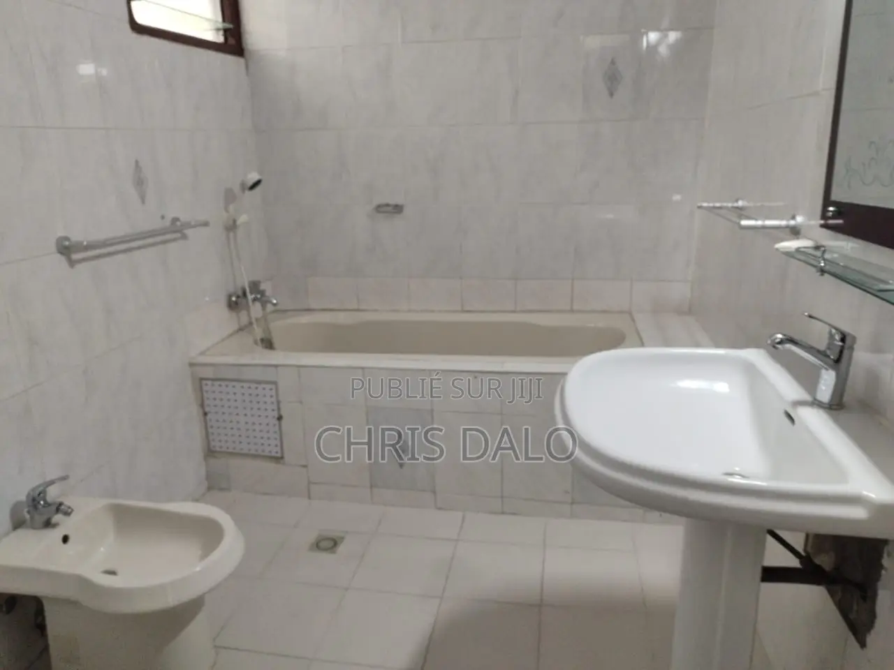 7chbre Duplex dans Roberson, Cocody à Louer