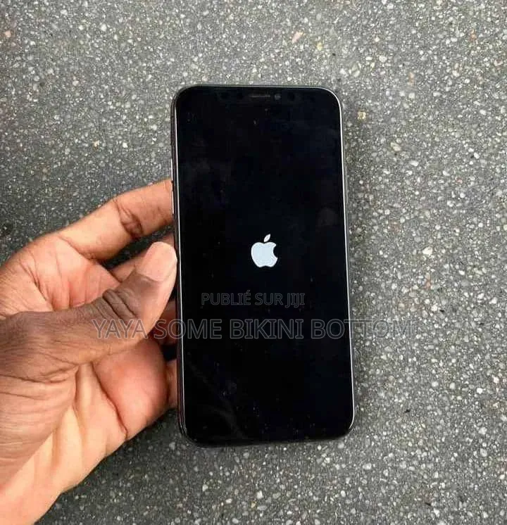 Nouveau Apple iPhone XR 128 GB Autre