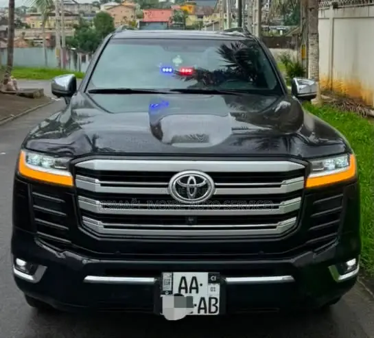Toyota Land Cruiser Prado 2024 Noir