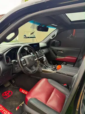 Toyota Land Cruiser Prado 2024 Noir