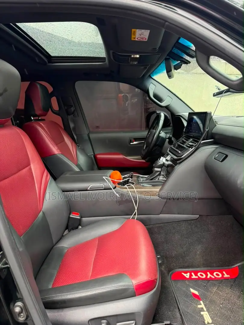 Toyota Land Cruiser Prado 2024 Noir