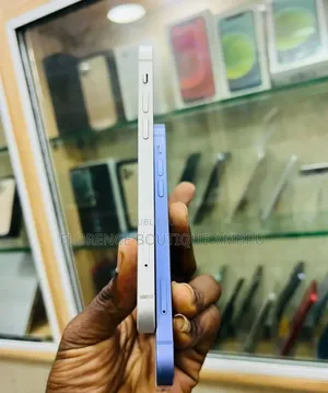 Nouveau Apple iPhone 12 128 GB Blanc