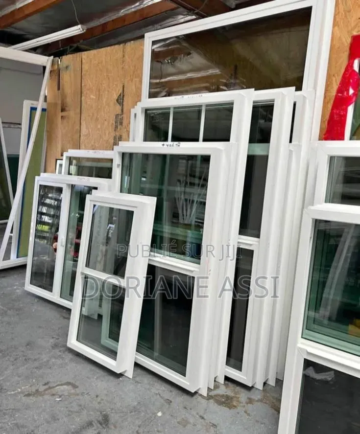 Un Lot De Fenêtre Neuves en PVC Blanc