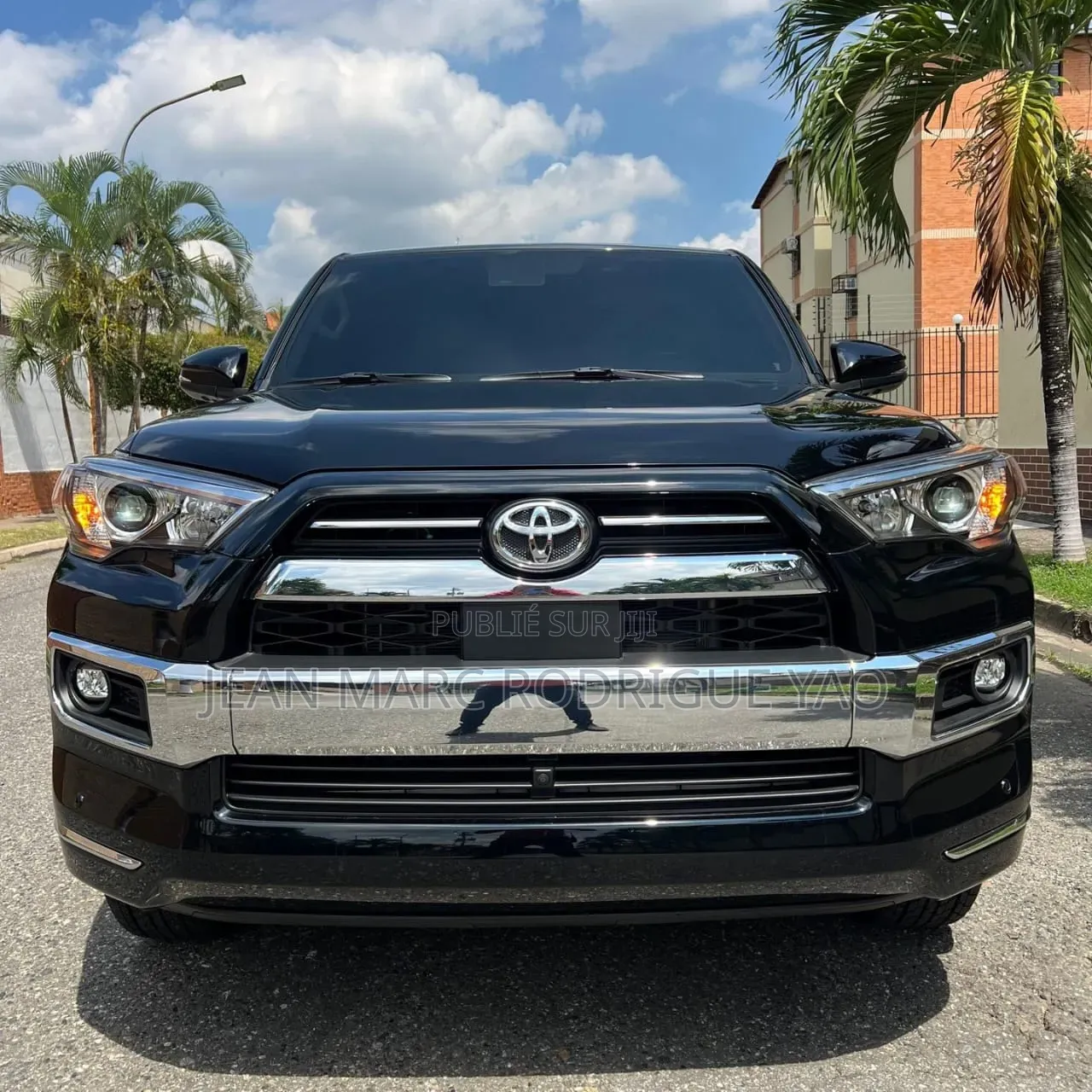 Toyota Hilux 2020 Noir Mat