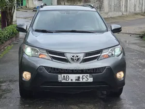 Toyota RAV4 2015 Gris