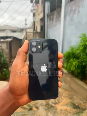 Nouveau Apple iPhone 12 128 GB Noir