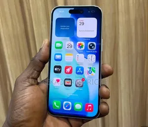 Nouveau Apple iPhone 15 256 GB Blanc