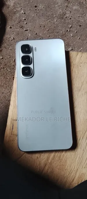 Nouveau Infinix Hot 60i 256 GB Doré