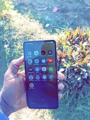 Nouveau Samsung Galaxy A06 128 GB Noir