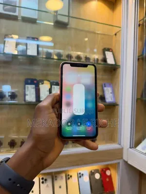 Nouveau Apple iPhone XR 128 GB Orange
