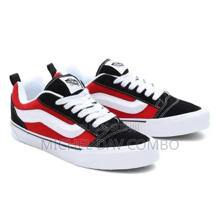 Chaussures Homme Et Femme Élégant
