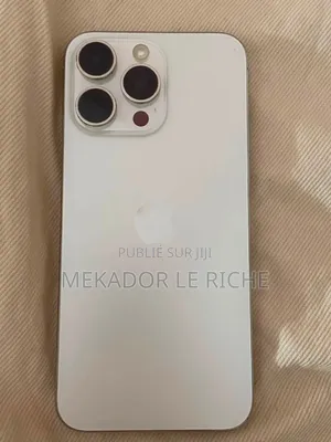 Nouveau Apple iPhone 15 Pro Max 256 GB Argenté