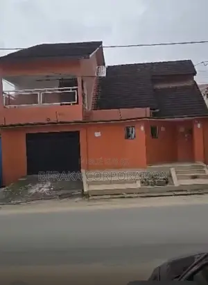 4chbre Duplex dans Beraka Corporation, Cocody à Vendre