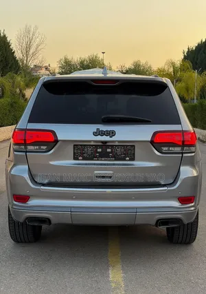 Jeep Grand Cherokee 2018 Beige