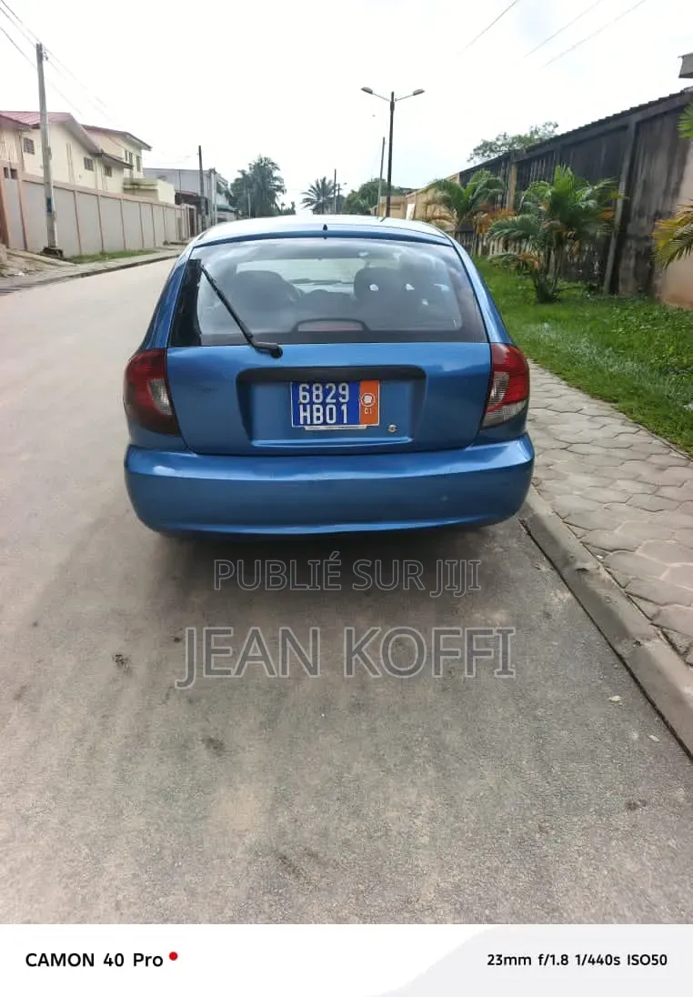 Kia Rio Sedan 2004 Bleu