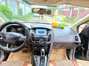 Ford Focus 2016 Noir