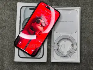 Nouveau Apple iPhone 15 256 GB Noir