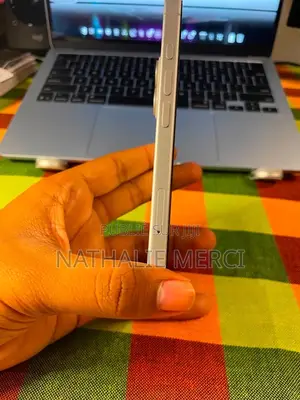 Nouveau Apple iPhone 16 Plus 256 GB Blanc