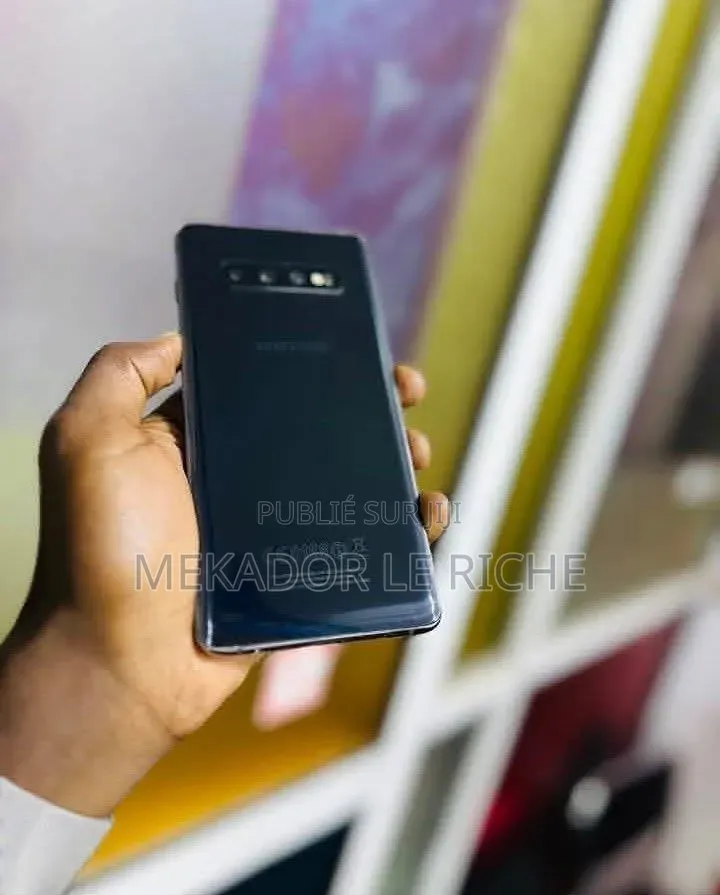 Nouveau Samsung Galaxy S10 Plus 128 GB Noir